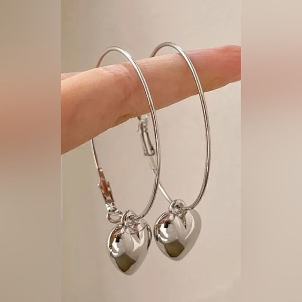 Simple heart loop earrings. Really cute